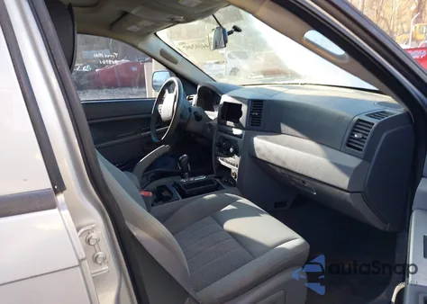 2006 Jeep Grand Cherokee Laredo z USA, uszkodzony, nr VIN 1J8GR48K76C218101